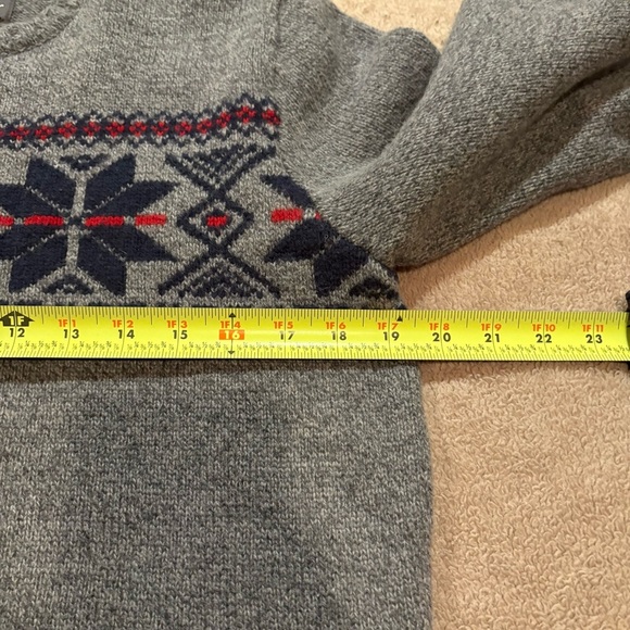 Eddie Bauer Wool blend Sweater Snowflake Grey Red size Medium - Picture 5 of 11